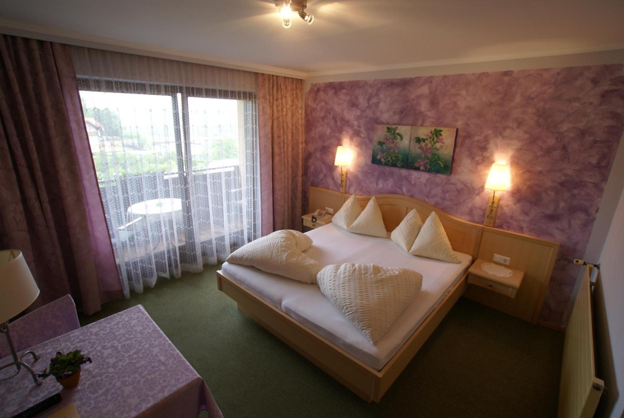 Gasthof Hotel Zur Post Ferlach Zewnętrze zdjęcie